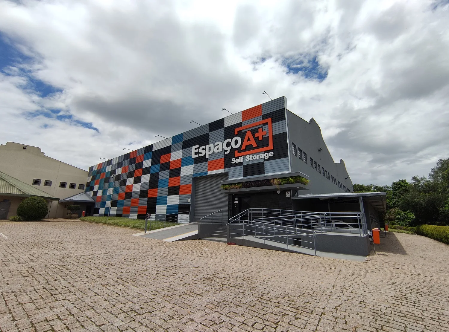 GOLLOG inicia expansão de pontos de coleta do produto CHEGOL